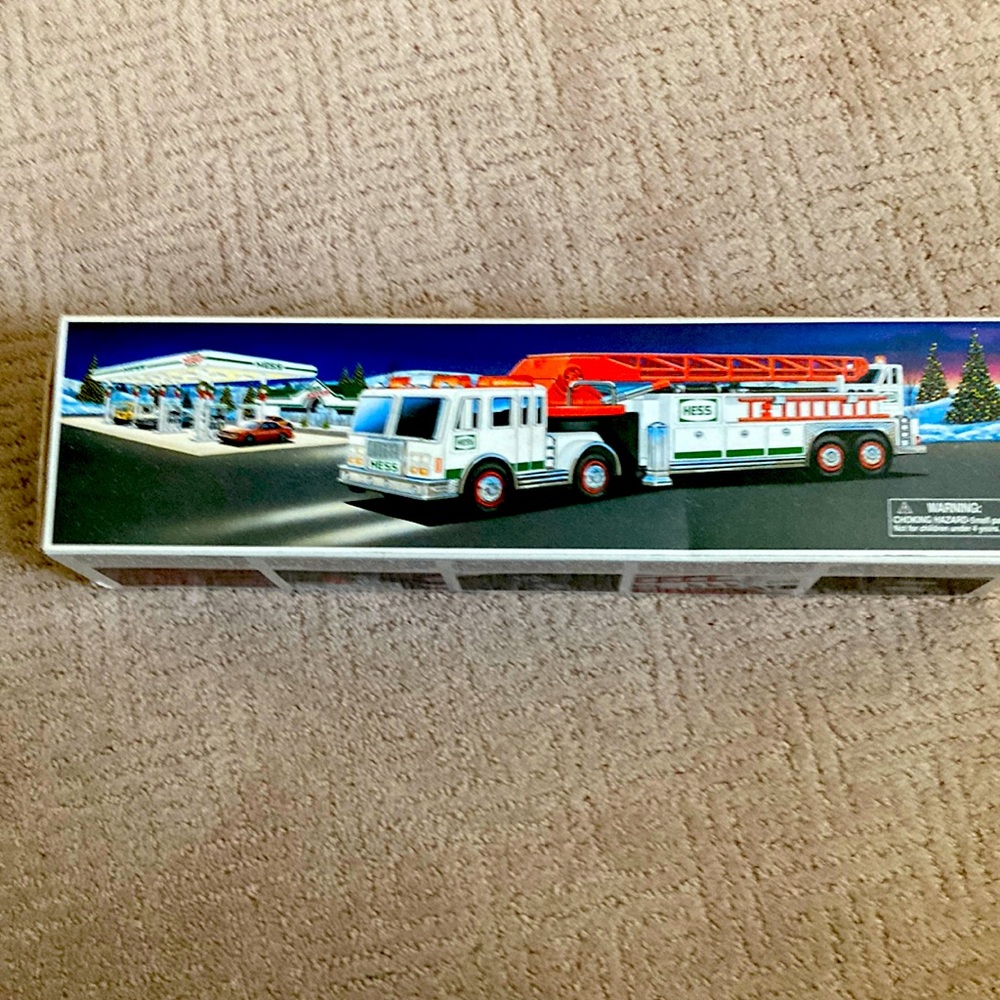 NEW 2000 Edition Hess